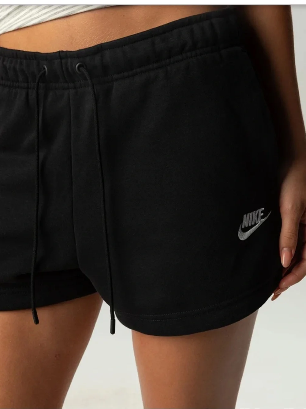 New Nike Essentials Sweatshorts